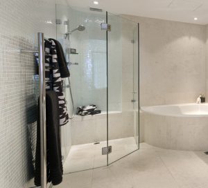 corner shower and bath